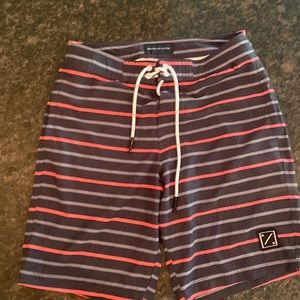 Mens American Eagle size Small board short